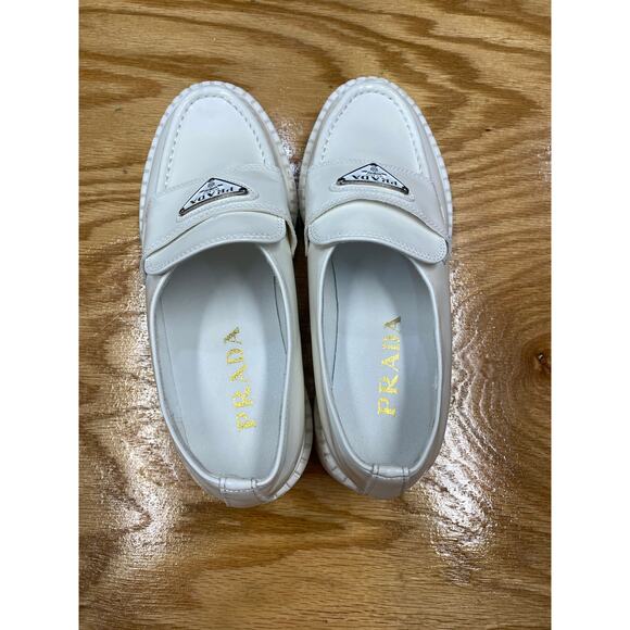 Prada Spazzolato Logo Platform Leather Loafers size 38 NWOB - Picture 6 of 10